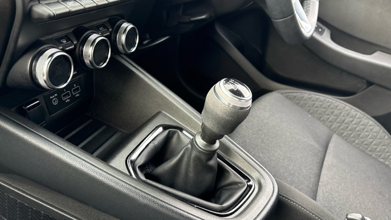 Renault Clio 1.0 TCe 90 Iconic 5dr Petrol Hatchback